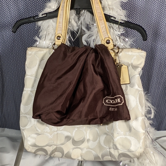 Coach Poppy Limited Edition Purse with Dust Bag - Picture 8 of 10